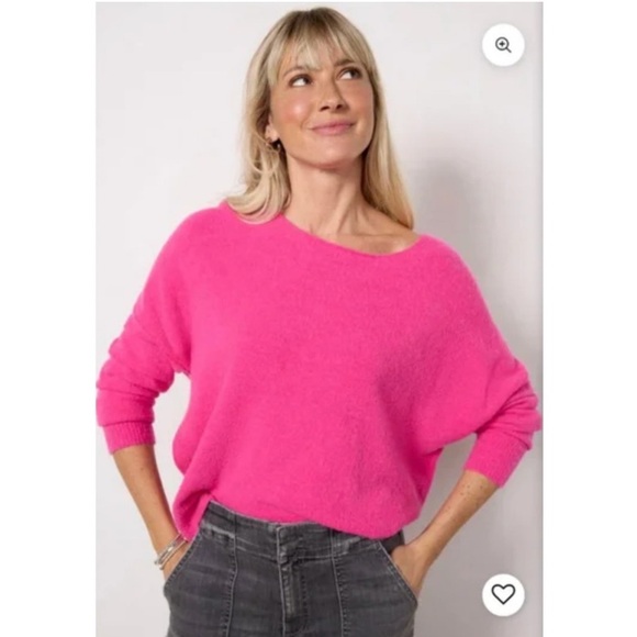 Evereve Rochelle Off Shoulder Pullover Sweater Fushia Pink Medium Relaxed Soft - Picture 3 of 16